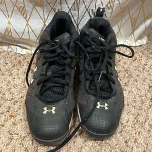Under Armour Hammer boys cleats